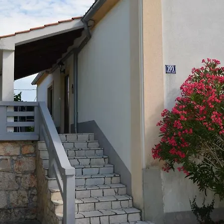 بيت للعطل Haus Knott